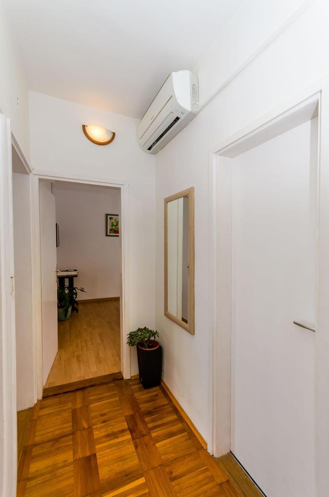 Apartments Jakov Jelsa  Bagian luar foto