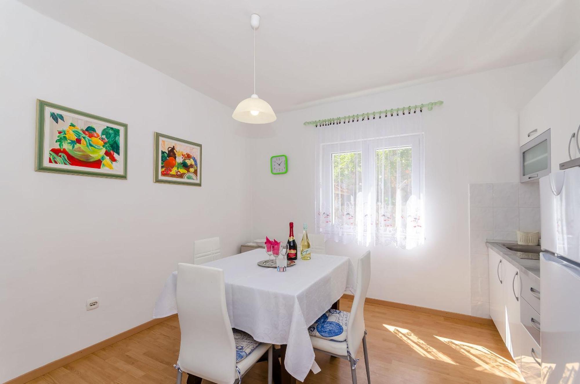 Apartments Jakov Jelsa  Bagian luar foto