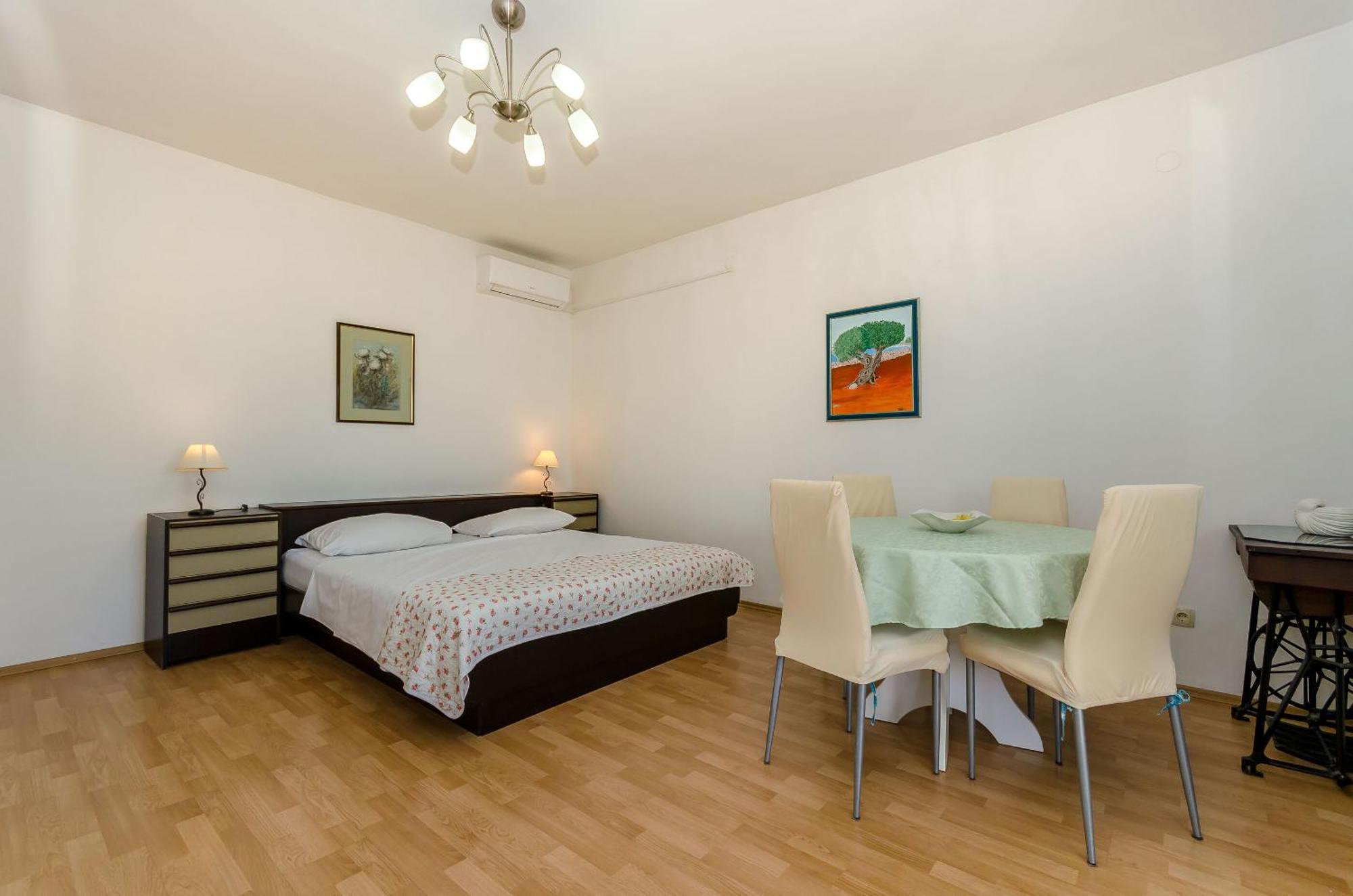 Apartments Jakov Jelsa  Bagian luar foto